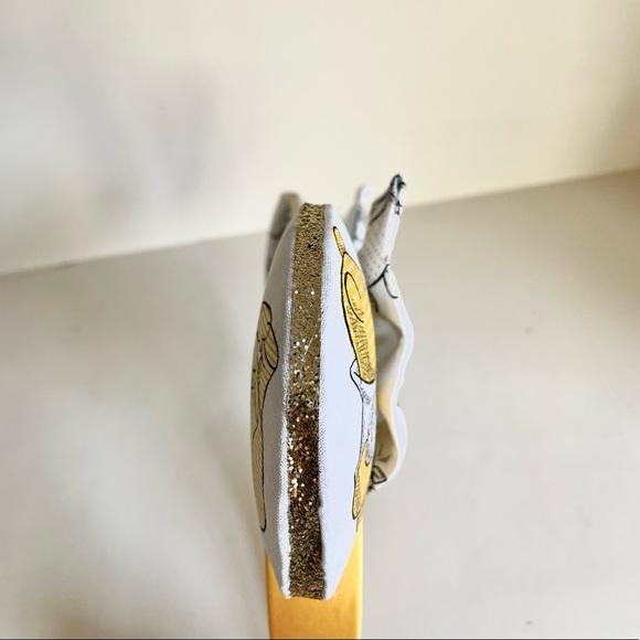 Winnie the Pooh Disney Mickey Mouse Ears - Picture 2 of 3